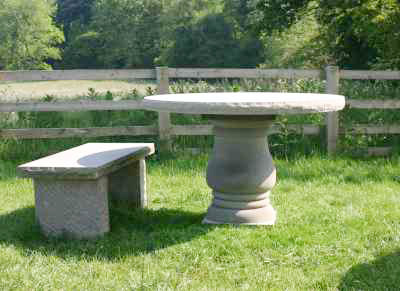 table and bench 400