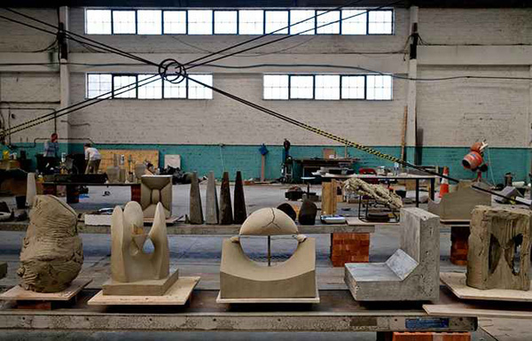 Adrian Villar Rojas workshop, sculpture in preparation for his exhibition
