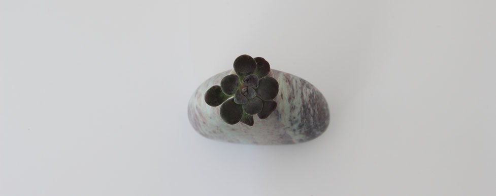 Pebble Vase Cobalt stone