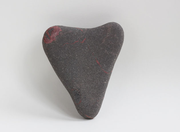 heart shaped pebble