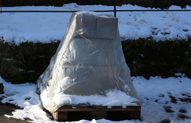 Delivery of stone in the snow