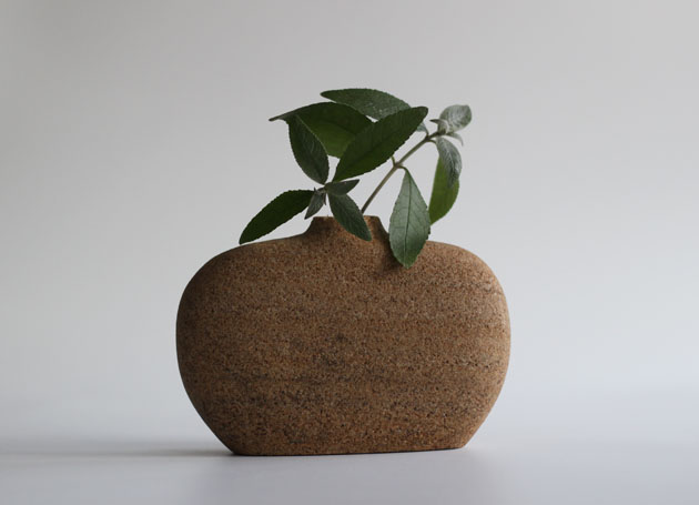 Lingberry Sandstone vase