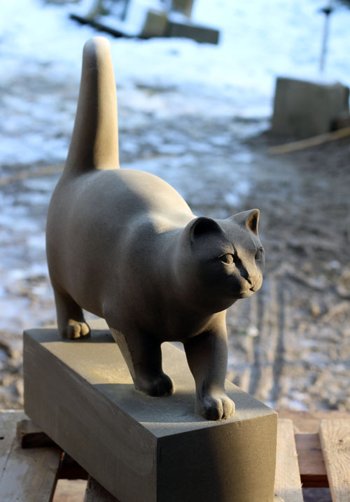 Polkadot - a cat sculpture