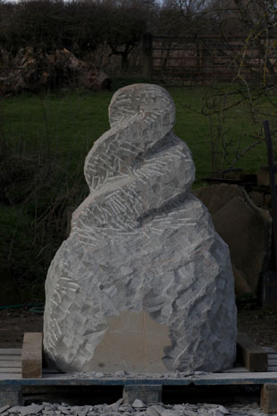 Pikorua stone sculpture