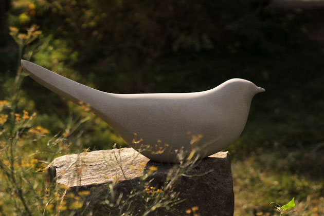 Bird sculpture